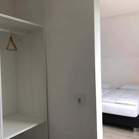 公寓 Dorpsweg 18/1